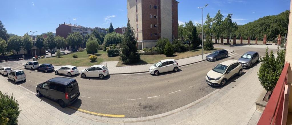 Apartamento Apto. Grande, Luminoso Y Centrico Olot Exterior foto